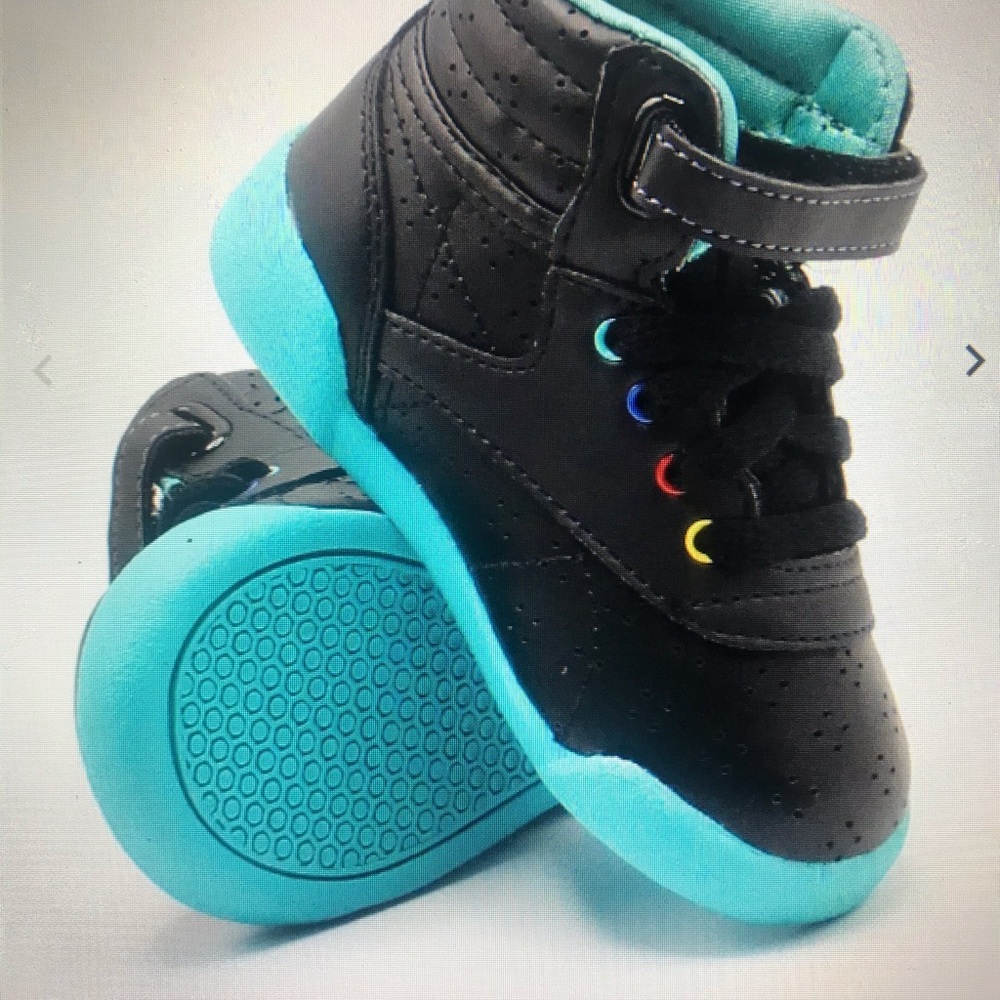 Shose - Picture 4 of 6
